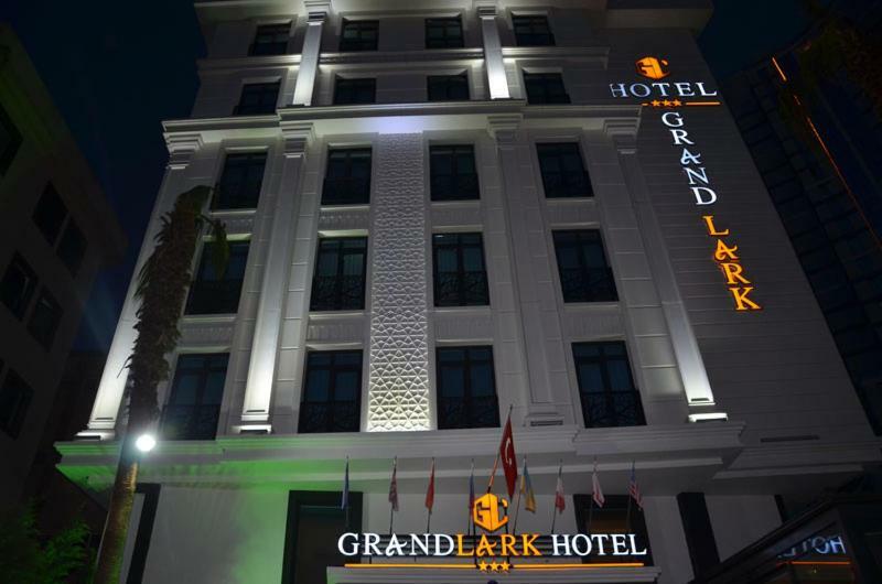 Grand Lark Hotel อดาลาร์ ภายนอก รูปภาพ