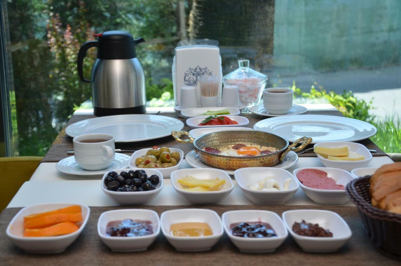 Grand Lark Hotel อดาลาร์ ภายนอก รูปภาพ